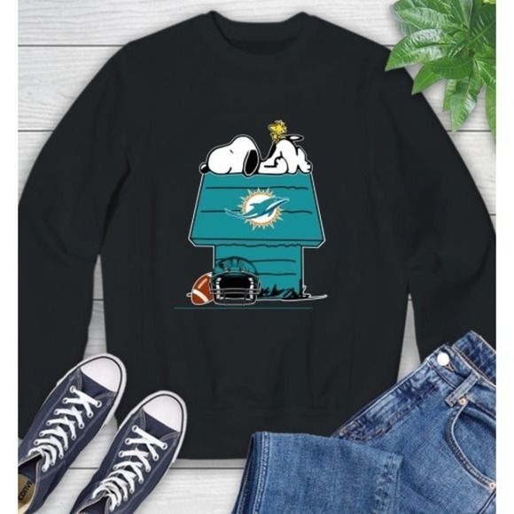 Tops - Miami Dolphins Nfl Football Snoopy Woodstock The Peanuts Movie Sweatshirt